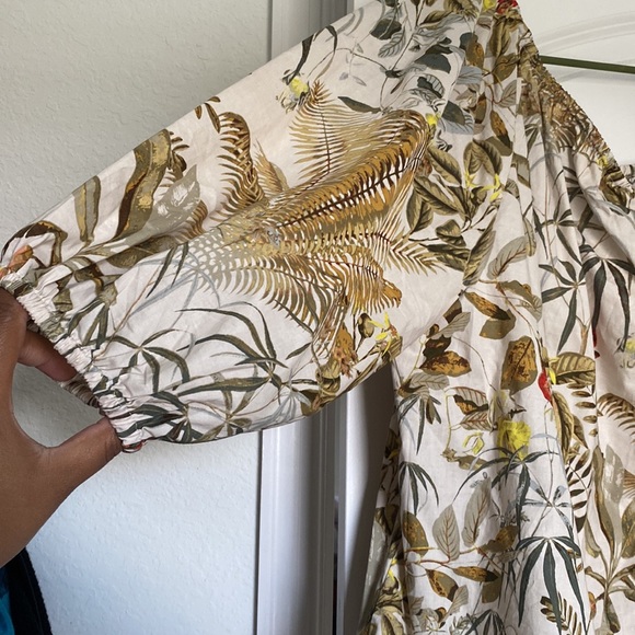 Top - Picture 3 of 4